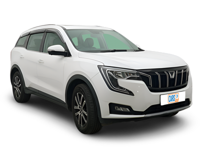 Mahindra XUV700-img